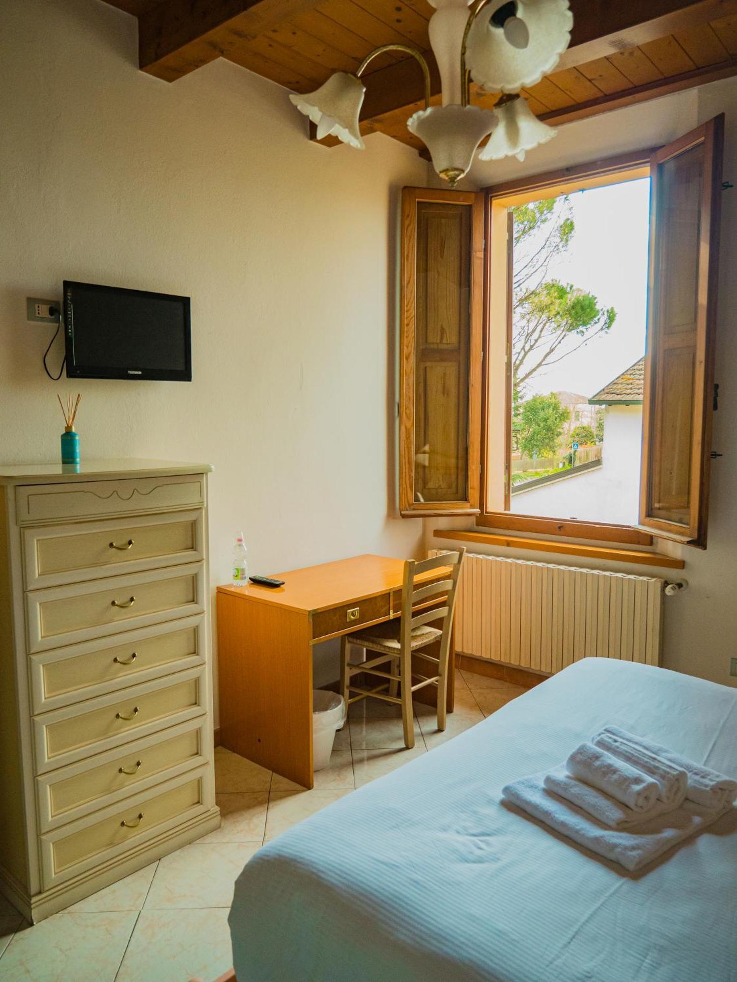 B&B Villa Erika Lugo  Exteriér fotografie