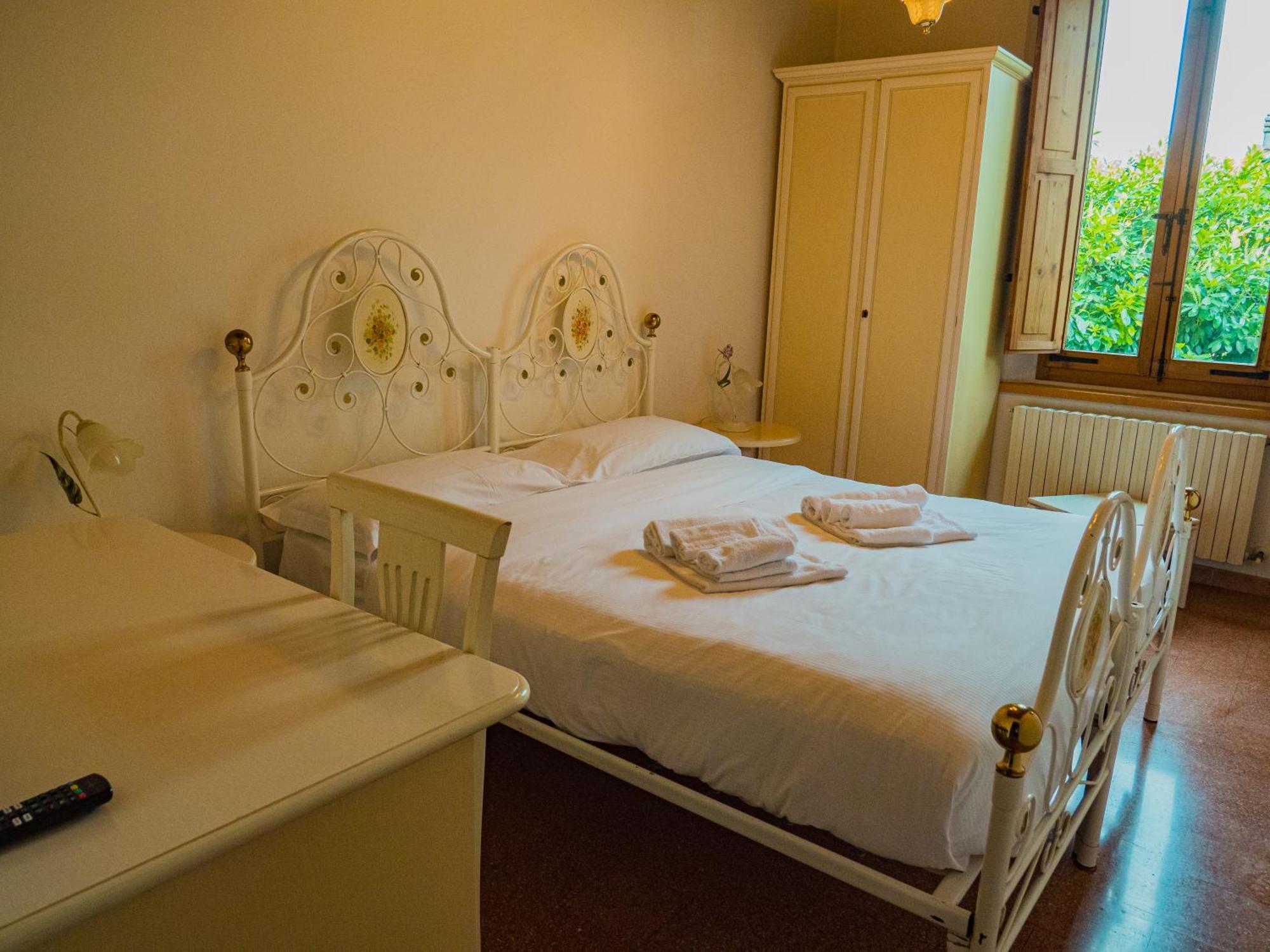 B&B Villa Erika Lugo  Exteriér fotografie